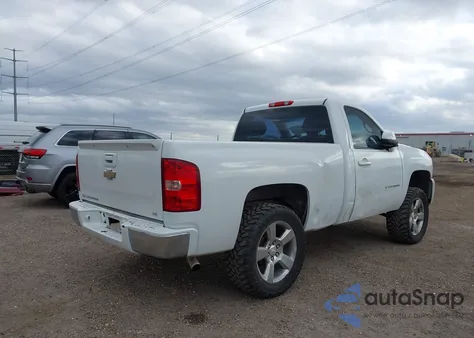 2008 Chevrolet Silverado 1500 Work Truck z USA, uszkodzony, nr VIN 1GCEC14X68Z285787